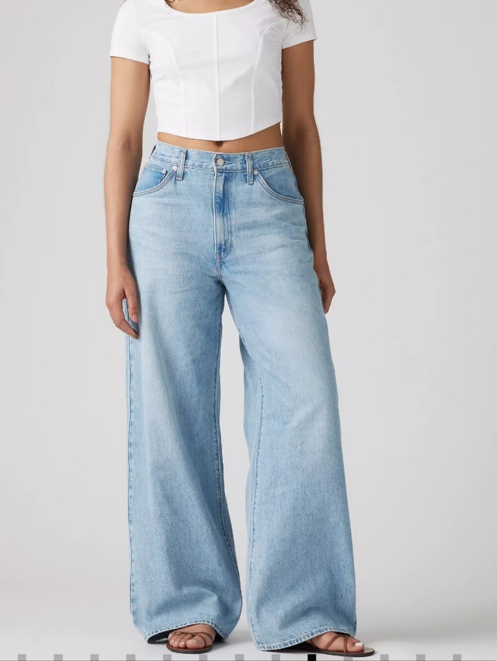 Levi's Plus Size 33: Baggy Cinch High-Rise Light Wash Wide Leg Jeans- Like New